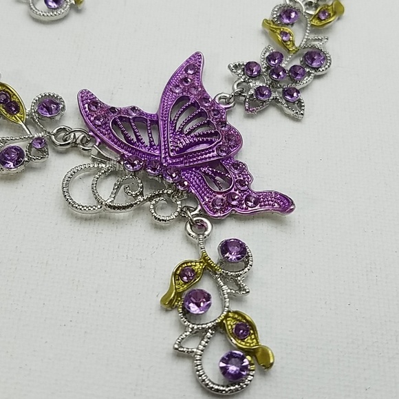 Butterfly Vine Silver Tone Necklace & Earrings Set - Picture 2 of 3